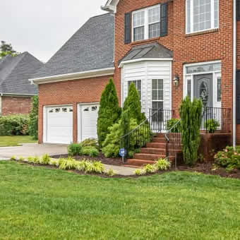 Lawn Mowing and Maintenance